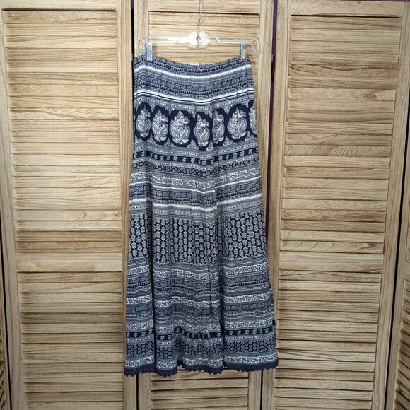 Westport Bohemian Blue and White Maxi Skirt Size 1X - Picture 4 of 7